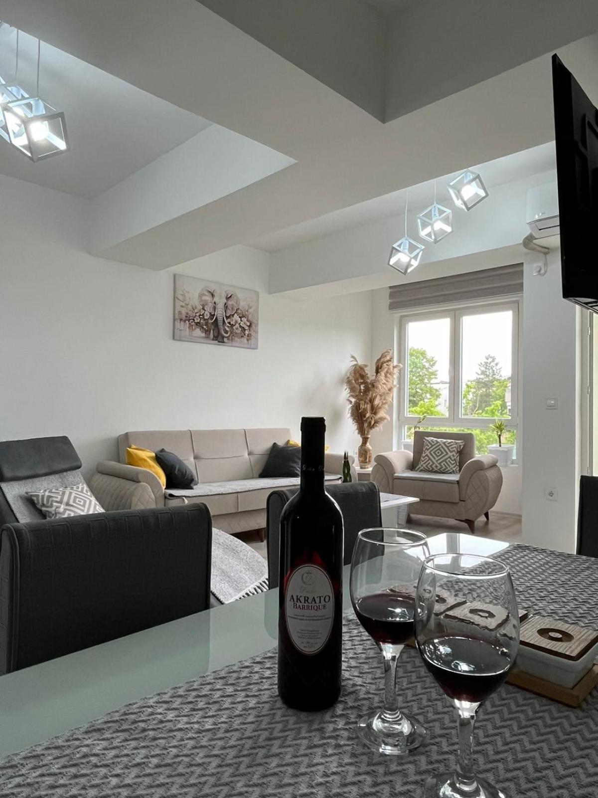 Maksim Apartments סקופיה מראה חיצוני תמונה